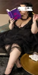 Voluptoasa matura 45 ani - imagine 2