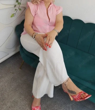 Doamna, ofer companie