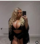 Carina sant o fata nouo cu forme cu sani mari si sant pentru tine aici caut colega - imagine 1