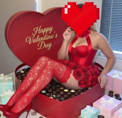 Pentru prima data la tine in oras Rebeka