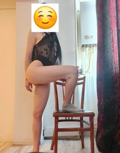 Locație atât dețin costumația din poze reala 100%