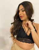 Ynnes fata trans sub tratament hormonal - imagine 1