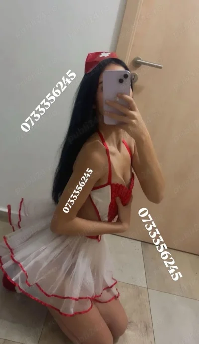 Brunetă slim!