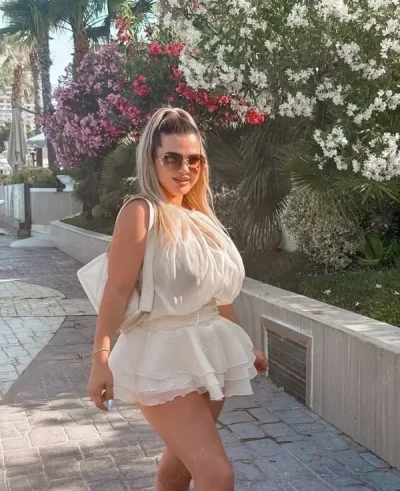 Doamna Matura 40 ani