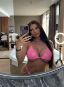 Brunetă apetisantă !!! - imagine 1