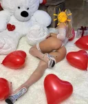 Nouă în oraș senzuală și misterioasă - imagine 1