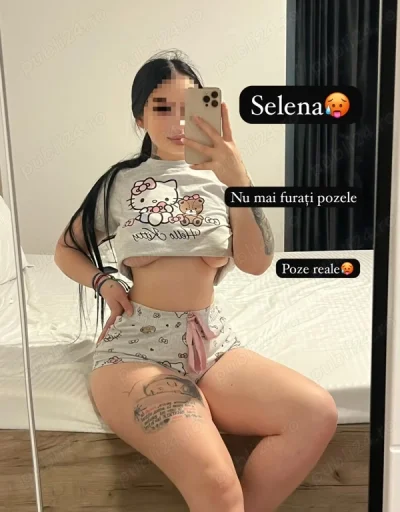 SelenaFox Confirm cu tatuajele