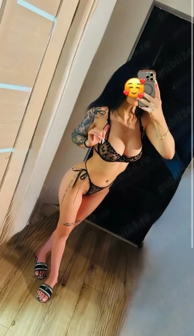 !! Brunetă de luxx !!