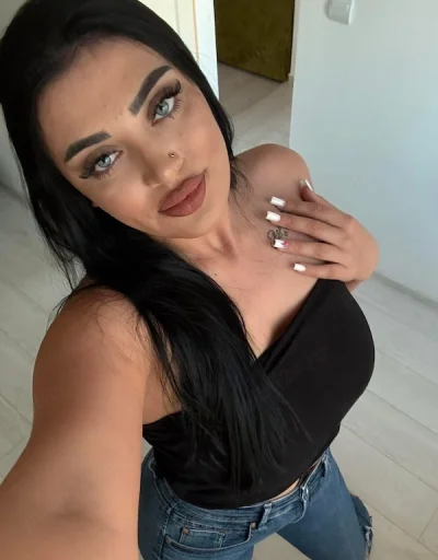 Accept și party la mine sau la tine