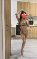 Bună azi am ajuns singură în locație - imagine 3