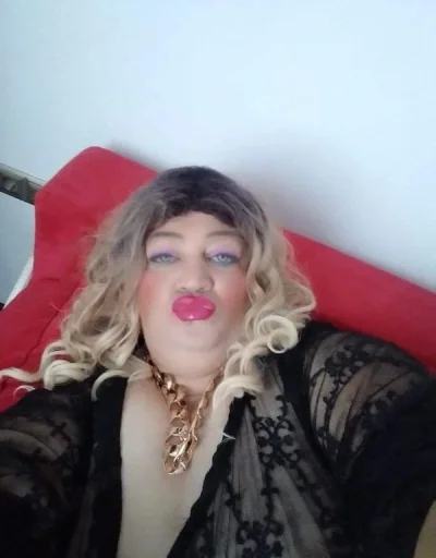 Milf tramss matura plinuta accept party