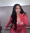 Dulce si apetinsanta 2-3 zile nu ne grabim sg in locatie - imagine 2