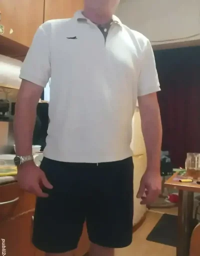 Matur singur și sociabil