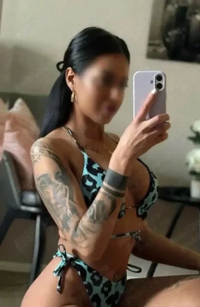 Doar un telefon ne desparte!!!