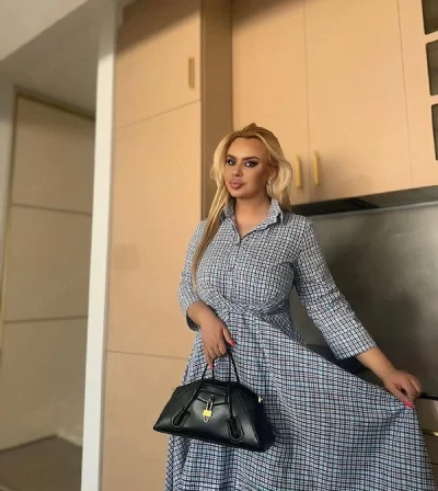 Blonda superba 40 ani