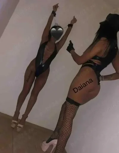 Vrei !Clipe frumoase cu doua Fete Suna-ne!Doar Deplasari!