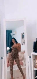 100% reala , bruneta slim - imagine 1