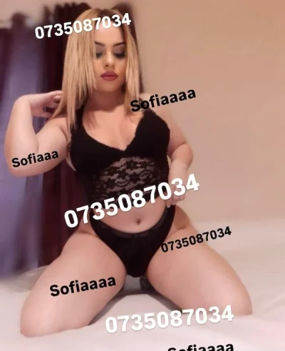 Blonda cu forme apetisante!Poze reale 100%