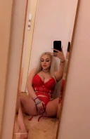 Karina miniona sexy prima data la tine in oras - imagine 3