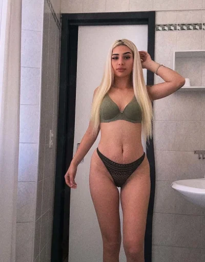 Buna na numesc Alexa fac total am locație