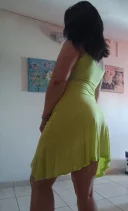 Minionă cu forme plăcute - imagine 2