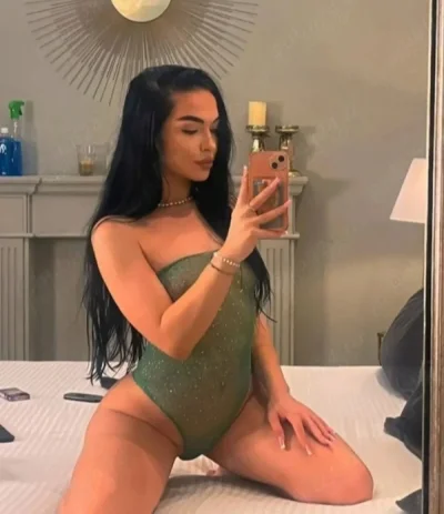 Sunt noua accept cuplu si fete