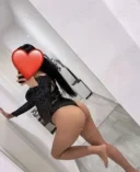 Brunetă Fierbinte - imagine 3