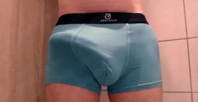 Tânăr pentru fanteziile doamnelor si domnișoarelor