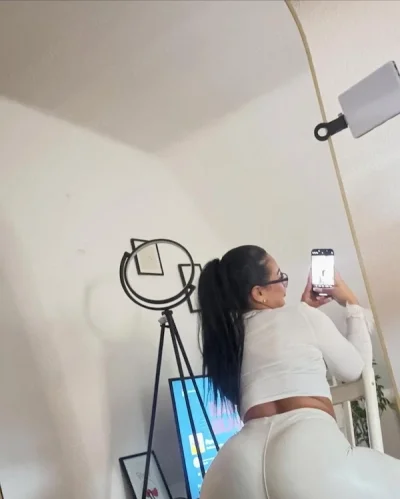 Ruxxy, sexy și fierbinte