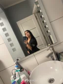 Bruneta sexi - imagine 7