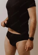 El pentru ea, toate dorințele - imagine 1