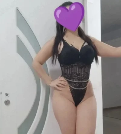 Bruneta sexy NON STOP doar pentru tine