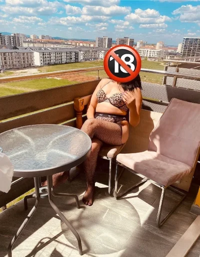 Buna ma numesc raysa te astept sa ne cunoastem