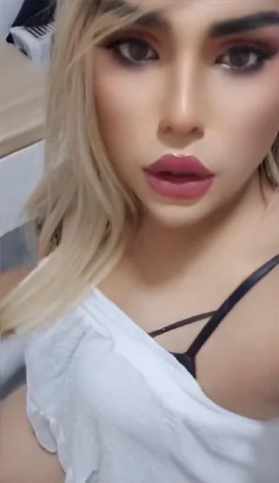 Claudia transexuala tanra 22 de ani.