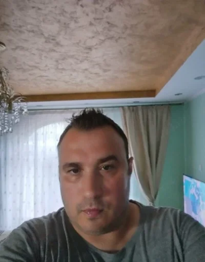 Domn aspect fizic plăcut îngrijit 47 de ani caut o doamnă aspect fizic plăcut