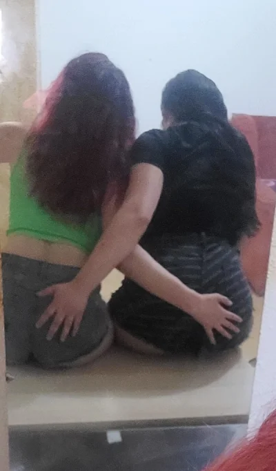 Deplasarii Servici Totale KISS Două fete pentru tine
