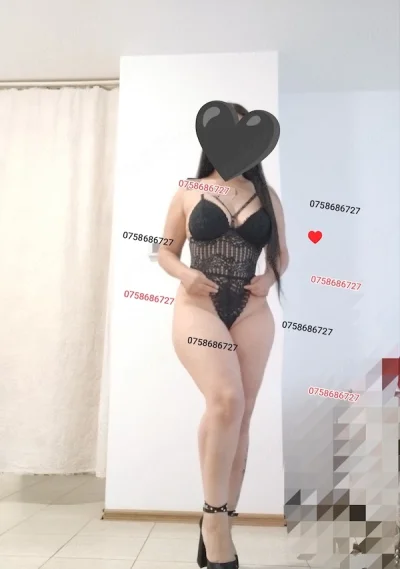 Buna sunt diana 27 de ani brunet beszélek magyarul!!!