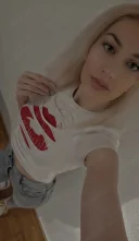 Buna sunt vanessa 24 de ani - imagine 2