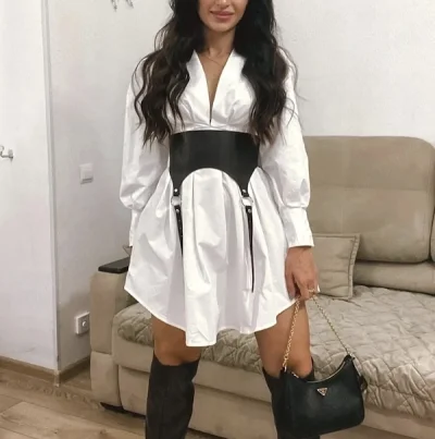 2 cuplu format din 2 fete căutăm domni generoși pentru distracție în 3