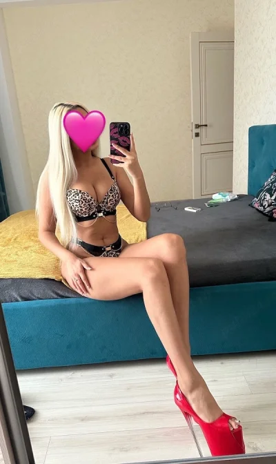 Blonda sexy in Targu Mures! Confirm pe WhatsApp!!