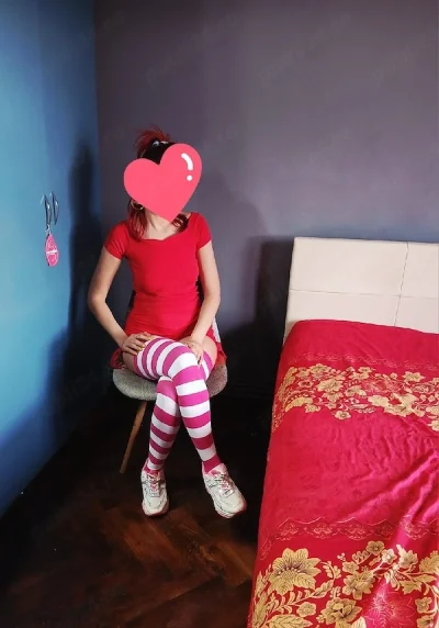 Ceea ce vezi in fotografii este și in spatele ușii!