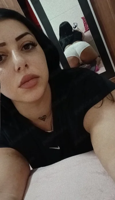 Tina Milf Fac si deplasare