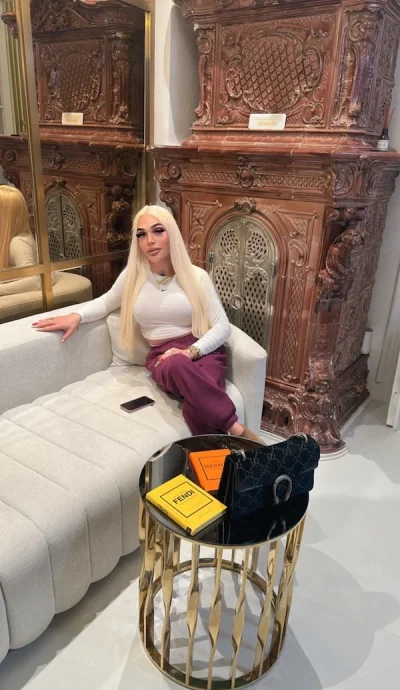 Ts I'm back, mistress house or hotel