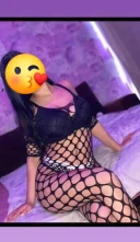 Bruneta hot noua în oraș - imagine 1