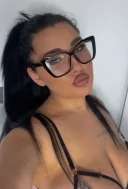 Doamna matura 33 ani noua venită an orasi cu servici cum doresti sunama - imagine 1