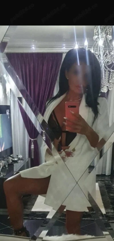 Selena, noua in orasul tau!!!