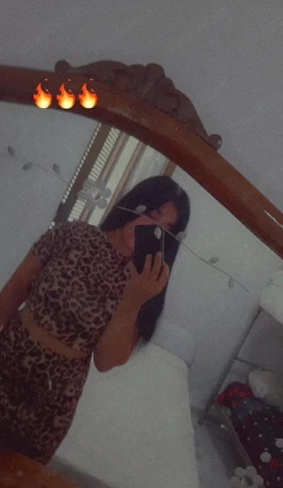 Elysa 23 de ani