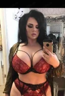 Bruneta deplsare sexi - imagine 1