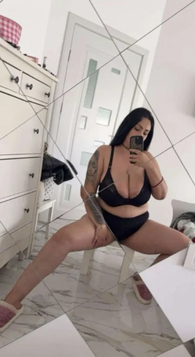 STAPANA Carla..Dominare și servicii escort