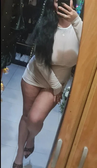 40+ accept sărutări intime